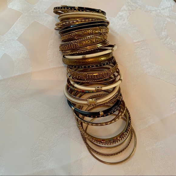 Amrita Singh bracelets - Picture 2 of 5